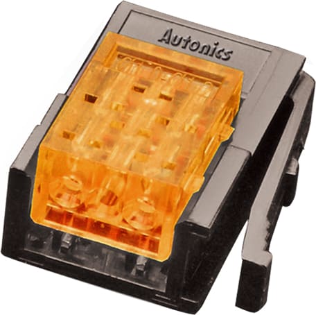 Autonics CNE-P03-OG Wire mount plug, Orange