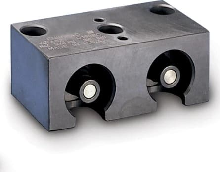 Enerpac WPA64 - 4-Port Auto Coupler, 6.6lbs, 5000psi, Pallet Receiver