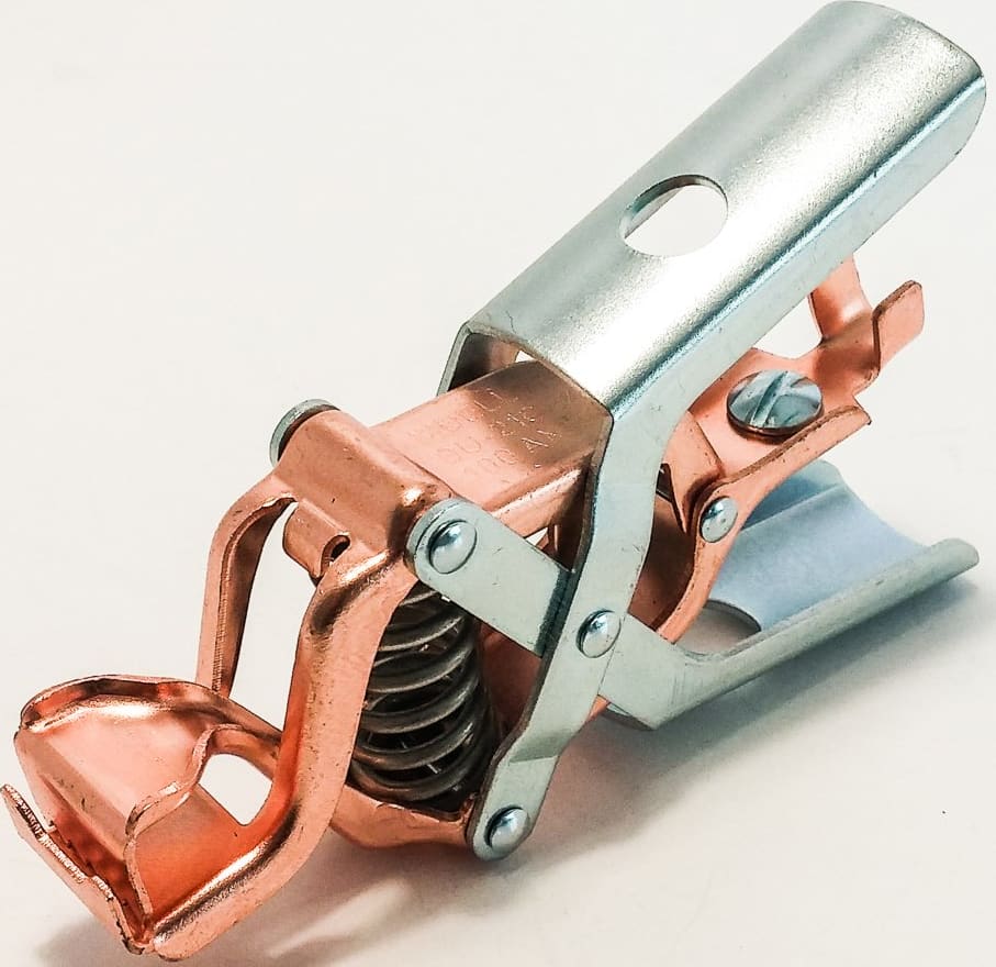 Mueller Electric BU-21CEZ Plain Battery Copper Clip