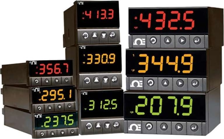 Omega Engineering CNI3252-DC - Temperature, Process & Strain Controller, T/C, RTD, Analog V/I, 1 I/P, 1x Analog Output & 1x Solid State Relay, 2 O/P, 1/32 DIN, DC, 3.5 Digit Single, CNi