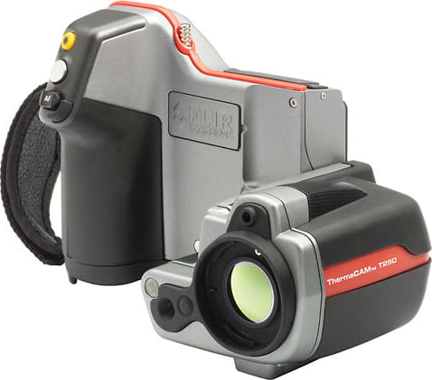 FLIR T400 Thermal Imaging Camera 8x Continuous Digital