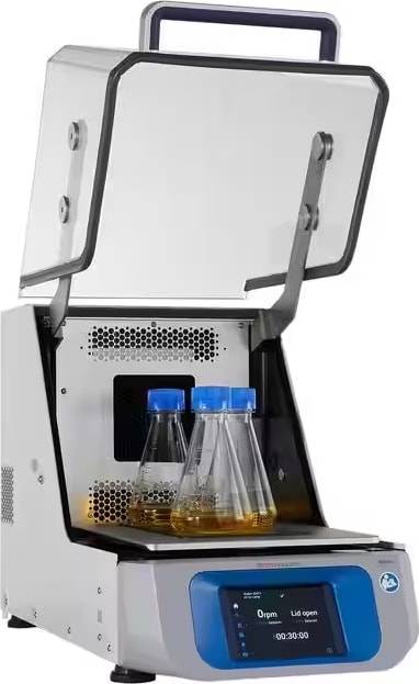 Thermo Scientific SOLARIS 2000R - Incubated and Refrigerated Benchtop Shaker with 11” x 14” platform