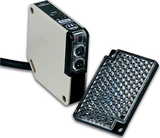 Velleman PEM3D Photoelectric Sensor with Reflector (3m)
