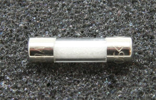 Hakko B3527 - Replacement Fuse for the Hakko FR-860 Preheat Plate